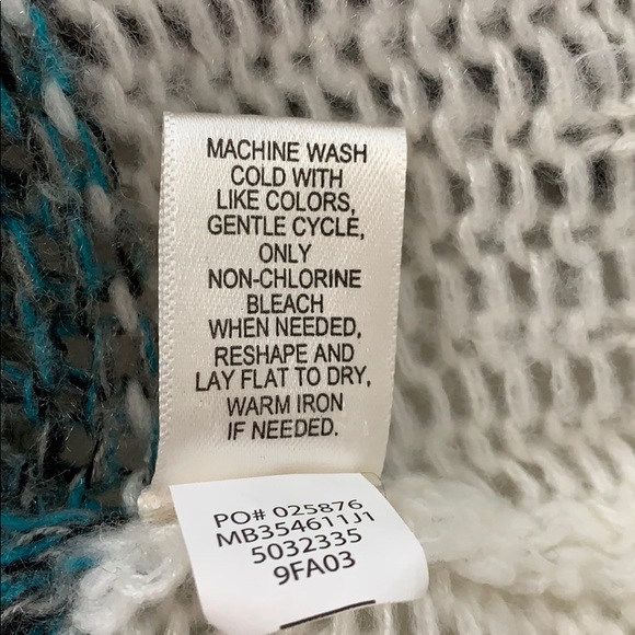 JohnPaulRichards Sweater, super soft, never worn - Picture 8 of 8